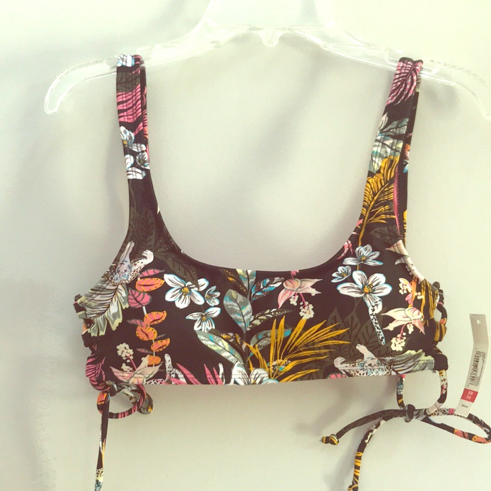 NWT! Swim top! Size: S